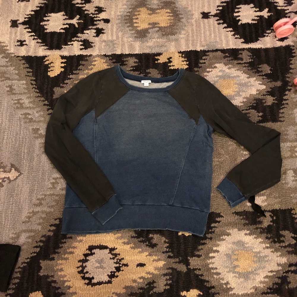 Splendid sweatshirt size Large